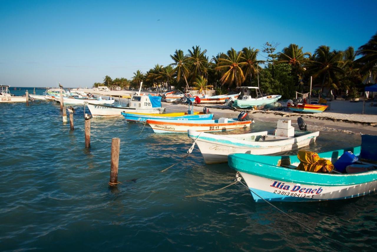 Vc Beach Suites Isla Mujeres Bagian luar foto
